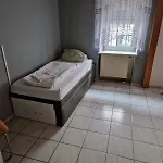 Zentrales Haus - Mit Kueche & Bad Fuer 1-6 Gaeste Dom wakacyjny
