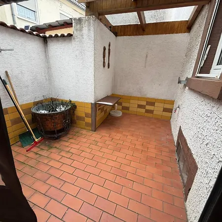 Zentrales Haus - Mit Kueche & Bad Fuer 1-6 Gaeste Holiday home