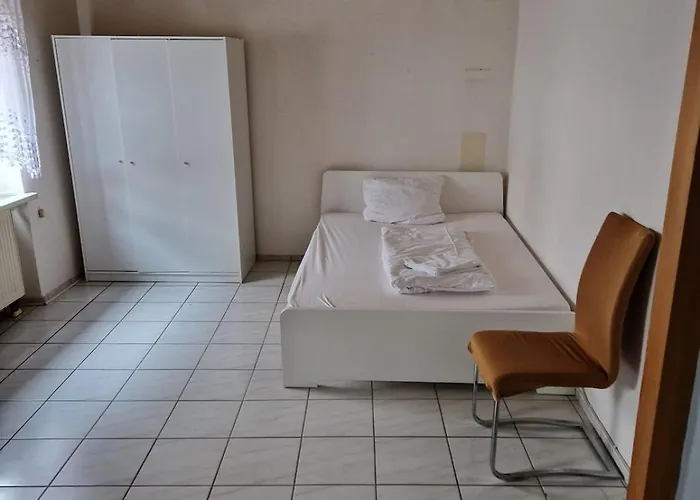 Zentrales Haus - Mit Kueche & Bad Fuer 1-6 Gaeste * Kaiserslautern