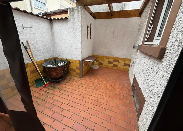 Zentrales Haus - Mit Kueche & Bad Fuer 1-6 Gaeste Holiday home